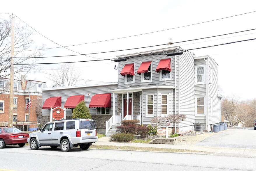 More Photos Of 45 Quassaick Ave, New Windsor Township Medical For Sale