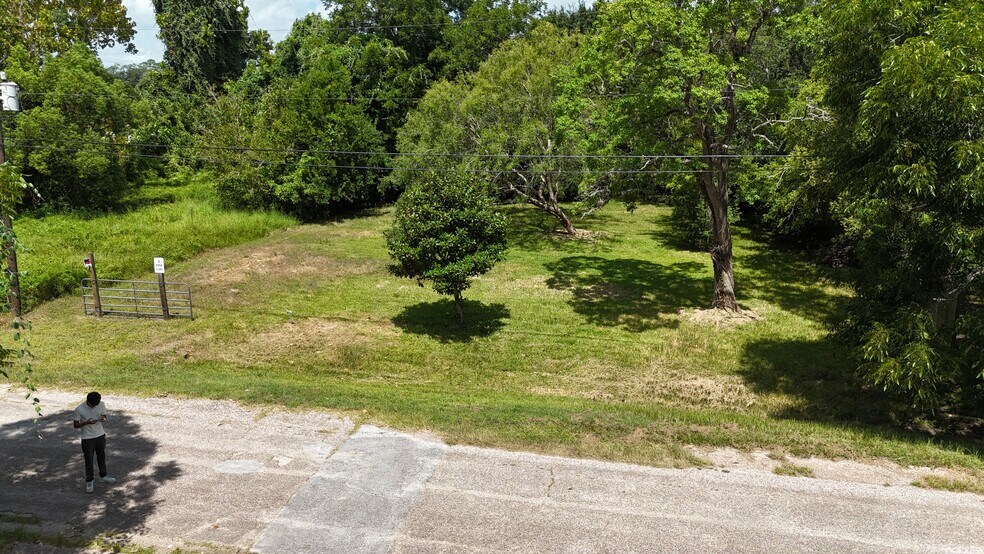 More Photos Of 926 Chestnut Street, La Marque Land For Sale