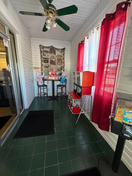 More Photos Of 4152 Hwy 76, Russell Springs Restaurant For Sale
