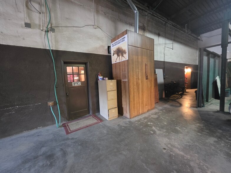 More Photos Of 220 Madison st, Webb City Industrial For Sale