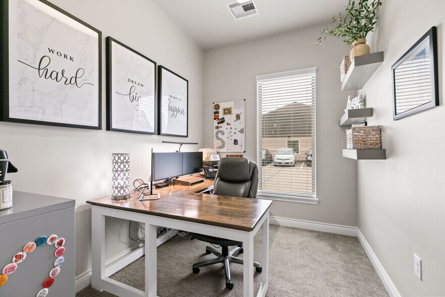 More Photos Of 13715 Office Park Dr, Houston Office For Sale