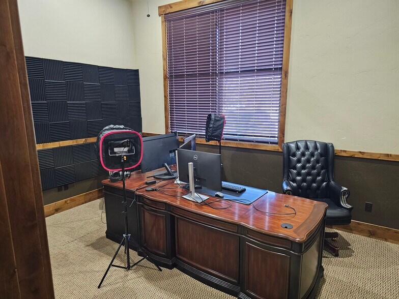 More Photos Of 58 N 1100 W, Payson Flex For Sale