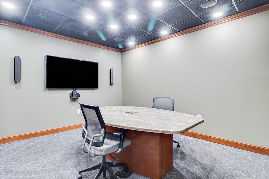 More Photos Of 28275 Three Notch Rd, Mechanicsville Warehouse For Lease