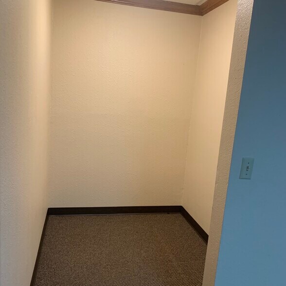 More Photos Of 8524 S Western Ave, Oklahoma City Medical For Sale