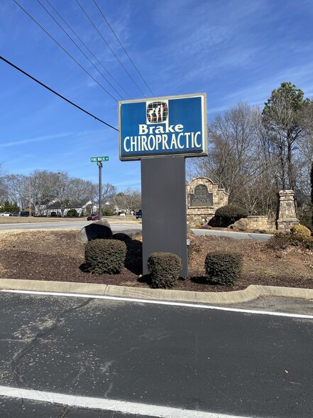 More Photos Of 4010 E North St, Greenville Office For Lease