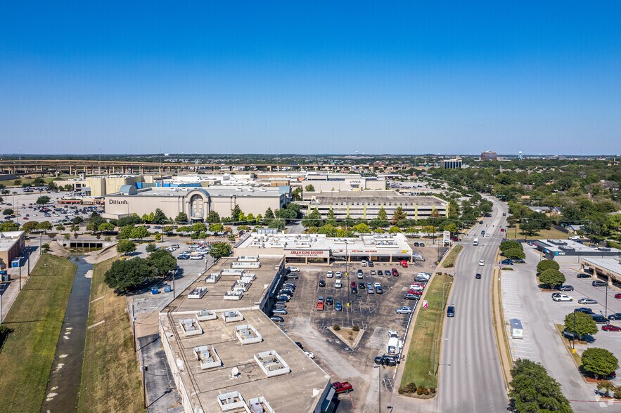 More Photos Of 909-981 Melbourne Rd, Hurst Unknown For Lease