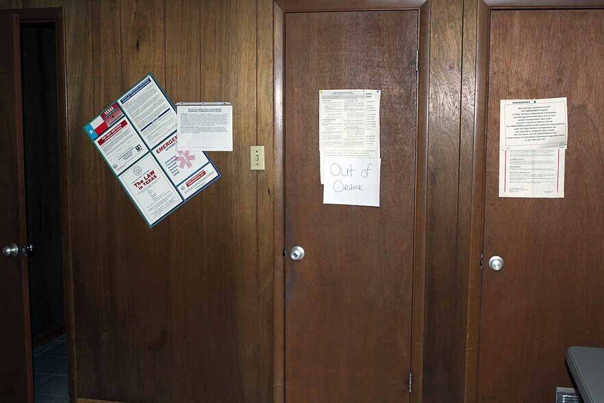 More Photos Of 3815 W Commerce St, San Antonio Coworking Space