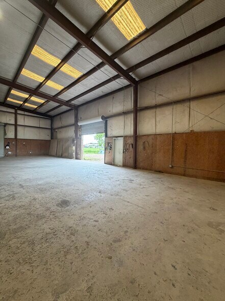 More Photos Of 3825 FM 362 Rd, Brookshire Light Distribution For Lease