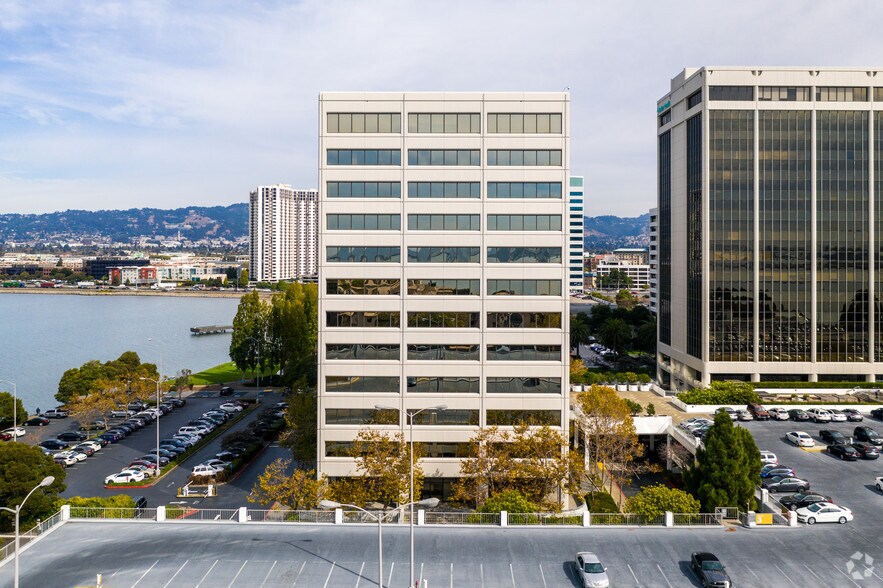 More Photos Of 2200 Powell St, Emeryville Office For Lease
