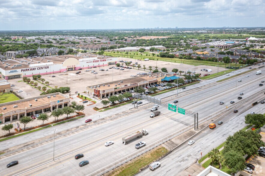 More Photos Of 9370-9380 W Sam Houston Pky S, Houston Unknown For Lease