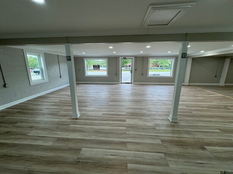 More Photos Of 7911 NC Highway 68 N, Stokesdale Storefront Retail Office For Lease