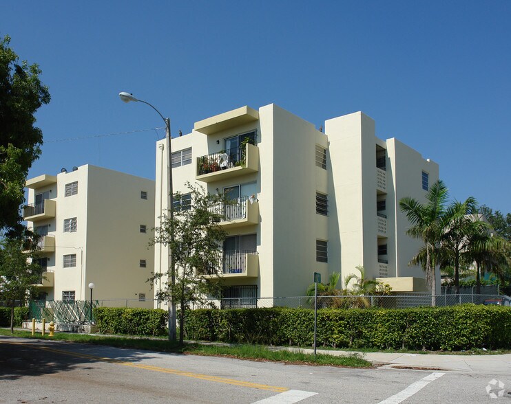 Primary Photo Of 3050 S Dixie Hwy, Miami Apartments For Sale