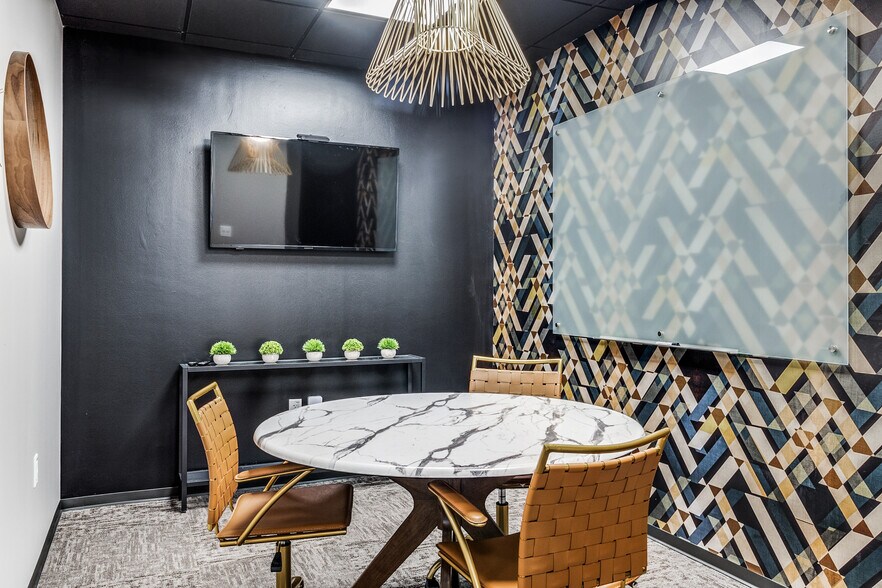 More Photos Of 6060 N Central Expy, Dallas Coworking Space