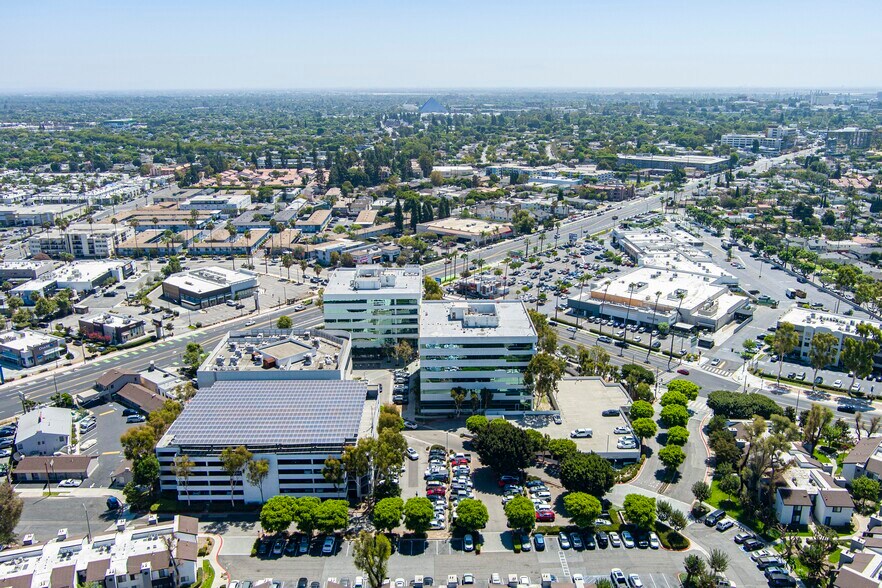 More Photos Of , Long Beach Office For Sale