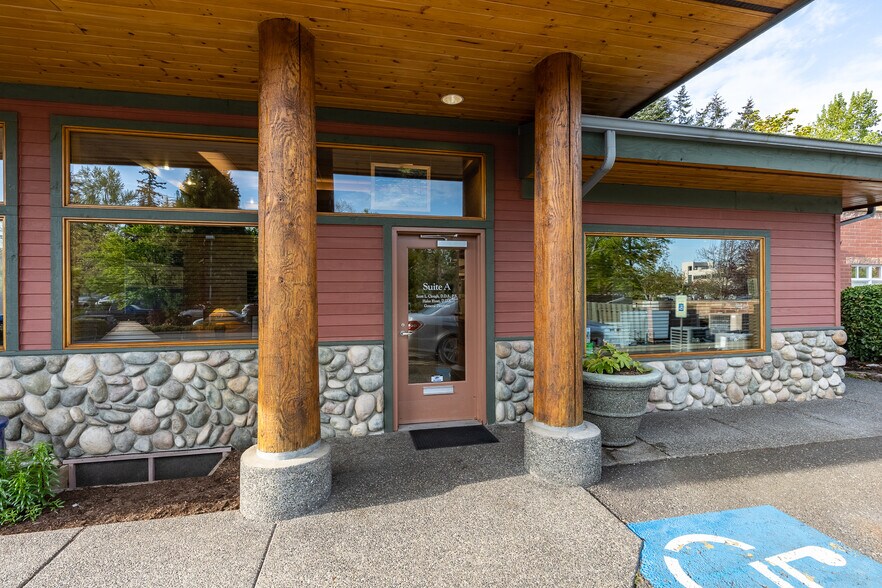 More Photos Of 3136 Squalicum Pky, Bellingham Medical For Sale