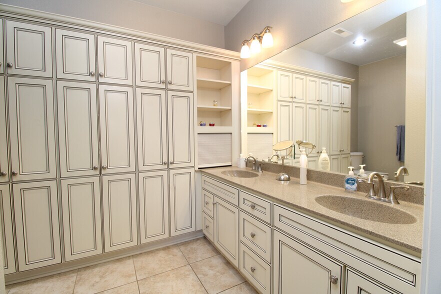 More Photos Of , Marietta General Retail For Sale