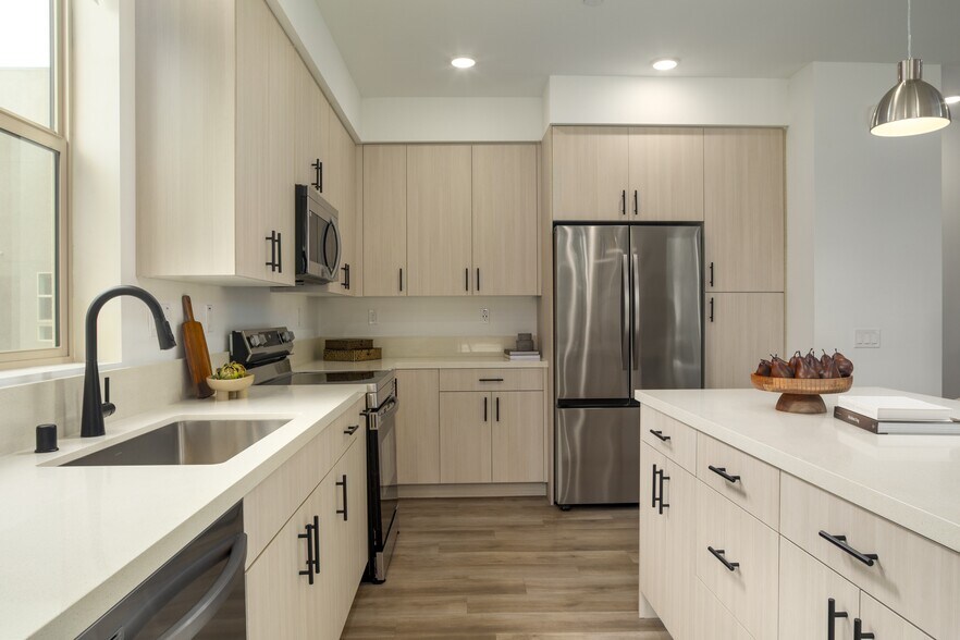 More Photos Of 1771 Blake Ave, Los Angeles Apartments For Lease