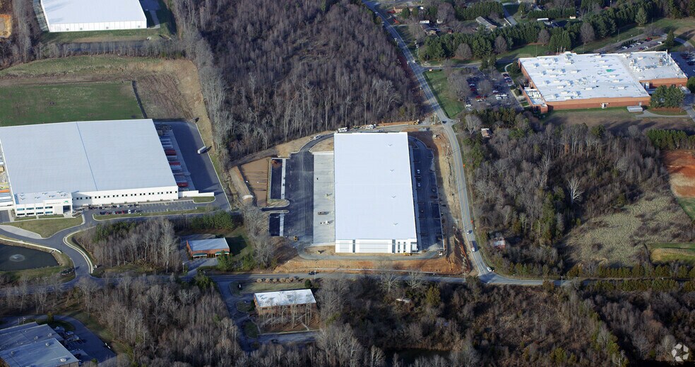 More Photos Of 780 Pegg Rd, Greensboro Warehouse For Lease