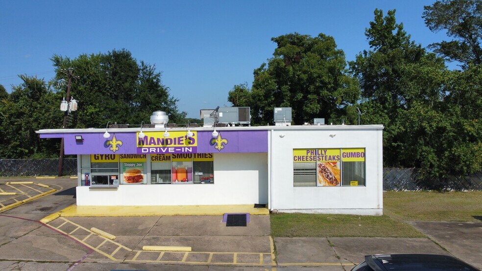 Primary Photo Of 14010 Homestead Rd, Humble Freestanding For Sale