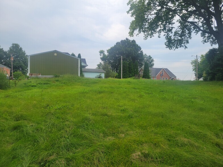 More Photos Of 411 N 6th St, Elsberry Land For Sale