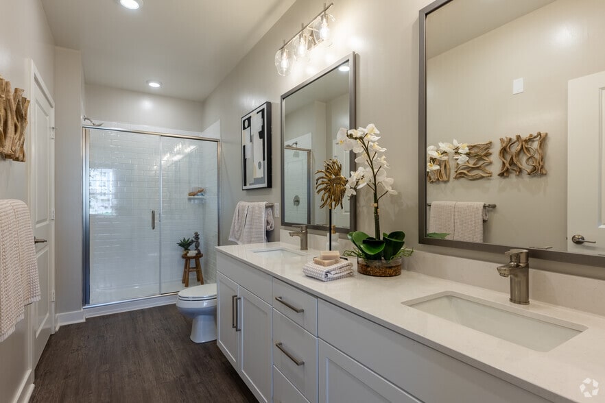 More Photos Of 12400 Dutton Rd, Midlothian Apartments For Sale