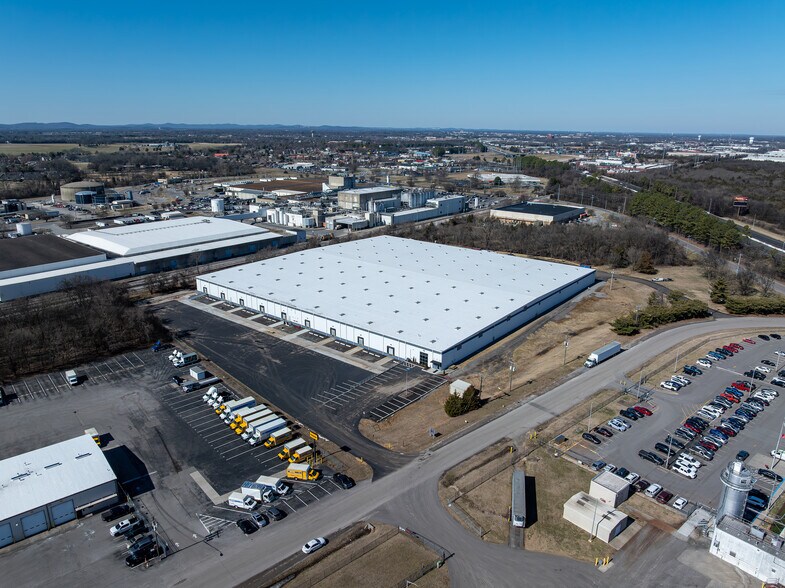 Primary Photo Of 606 Butler Dr, Murfreesboro Distribution For Lease