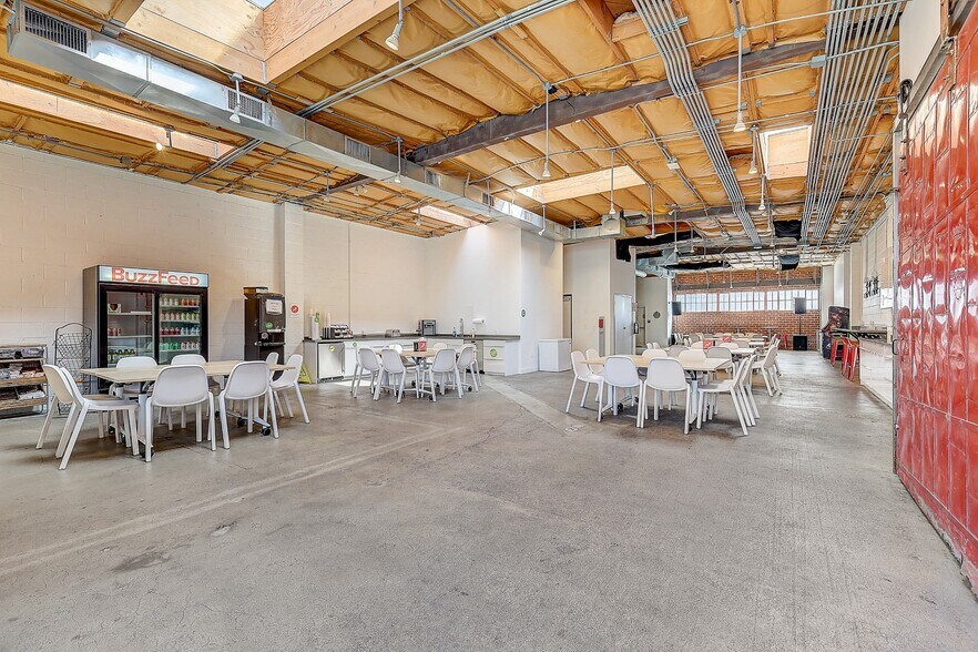 More Photos Of 1139 N Highland Ave, Los Angeles Loft Creative Space For Lease
