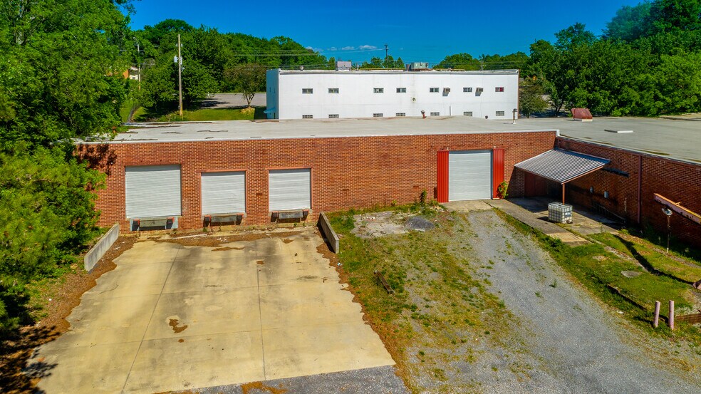 More Photos Of 503 11th Ave, Dalton Manufacturing For Sale
