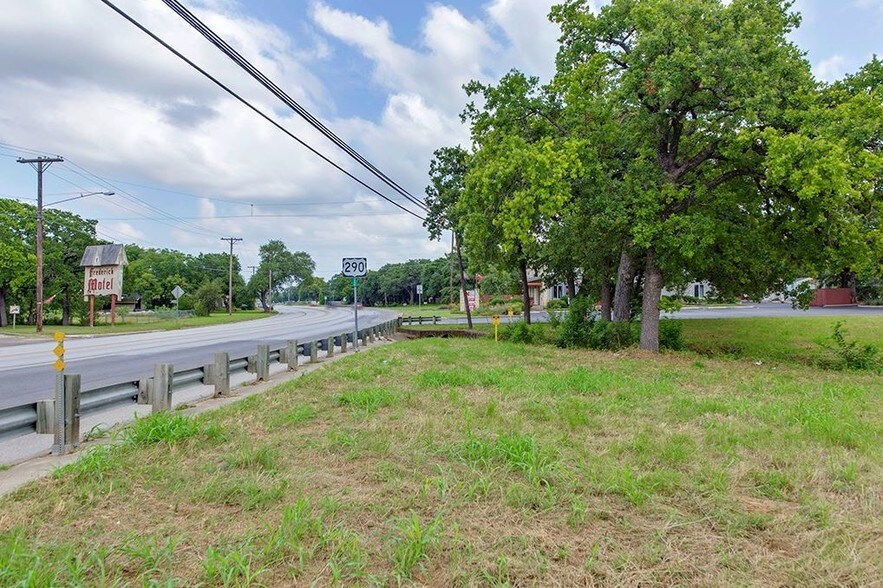 More Photos Of 1311 E Main St, Fredericksburg Land For Sale