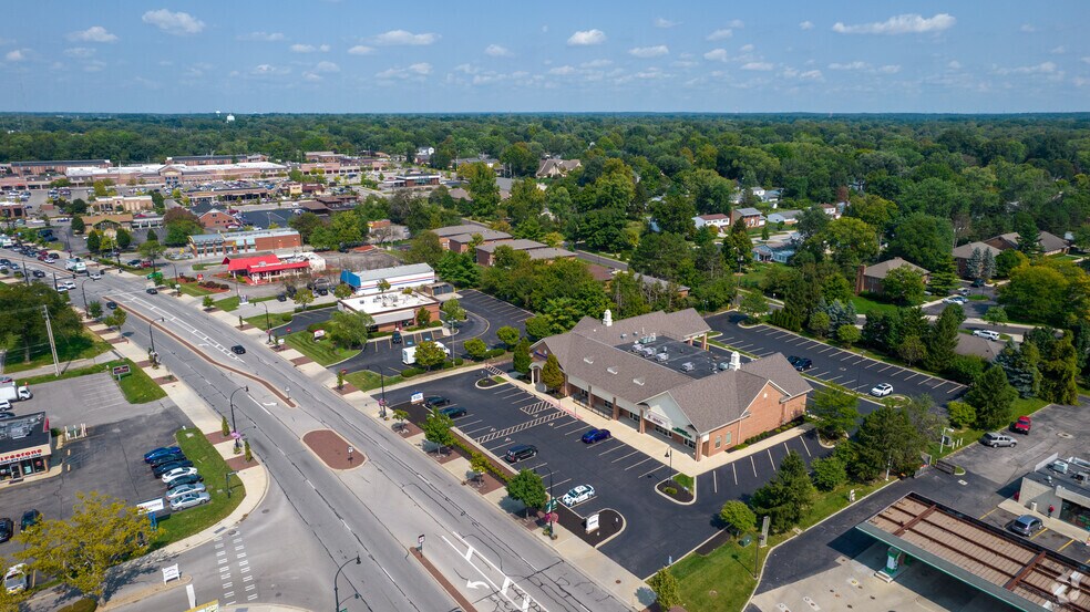 More Photos Of 780-792 S State St, Westerville Unknown For Lease