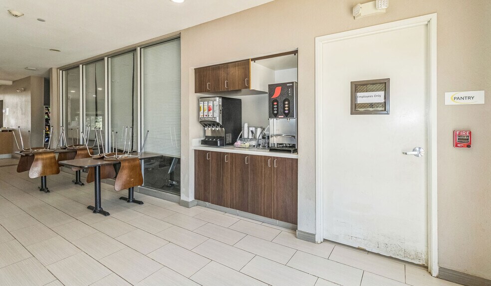 More Photos Of 3432 Interstate 20, Stanton Hotel For Sale