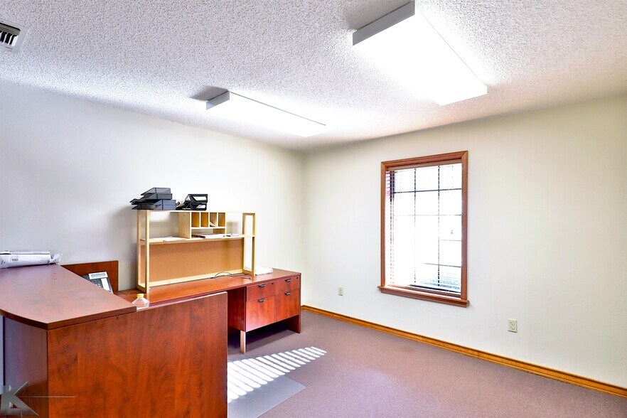 More Photos Of 3097 Brick Plant Rd, Snyder Manufacturing For Sale