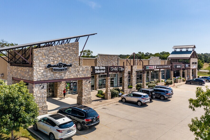Primary Photo Of 333 US HWY 290 E, Dripping Springs Unknown For Lease