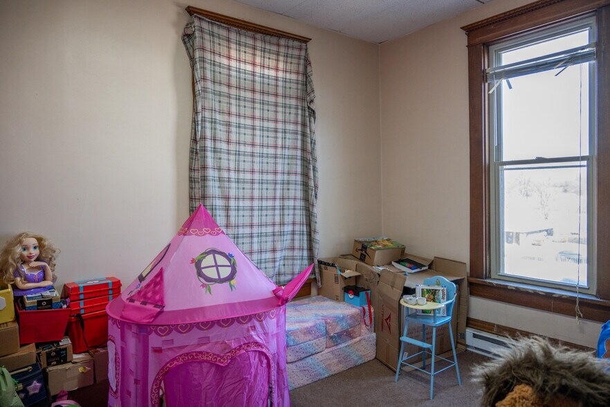 More Photos Of 207 E State St, Mauston Storefront Retail Residential For Sale