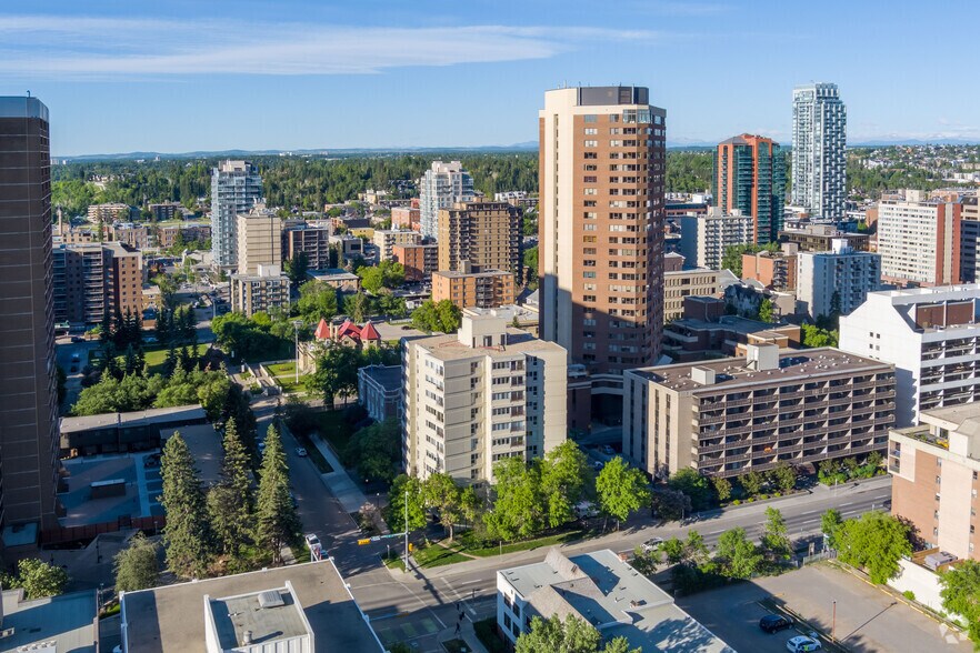 More Photos Of 1209 6th St SW, Calgary Apartments For Sale