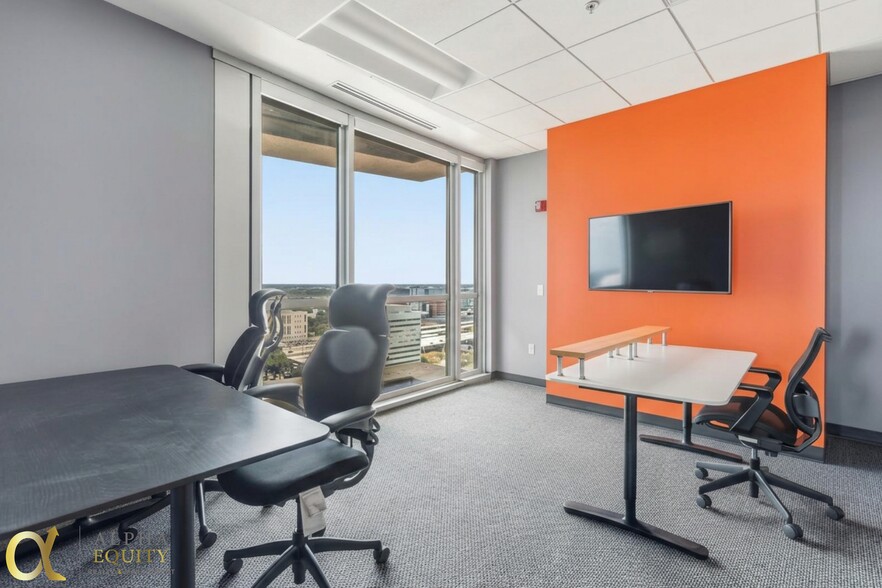 More Photos Of 189 S Orange Ave, Orlando Office Residential For Sale