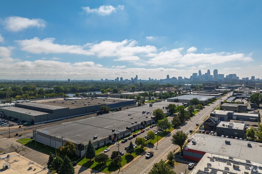 More Photos Of 2800-2930 2nd St N, Minneapolis Light Manufacturing For Sale
