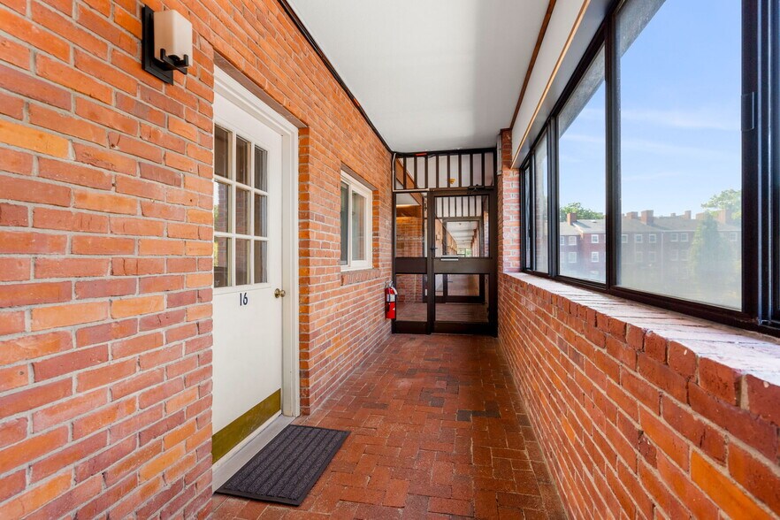 More Photos Of 1 Merrimac St, Newburyport Apartments For Sale