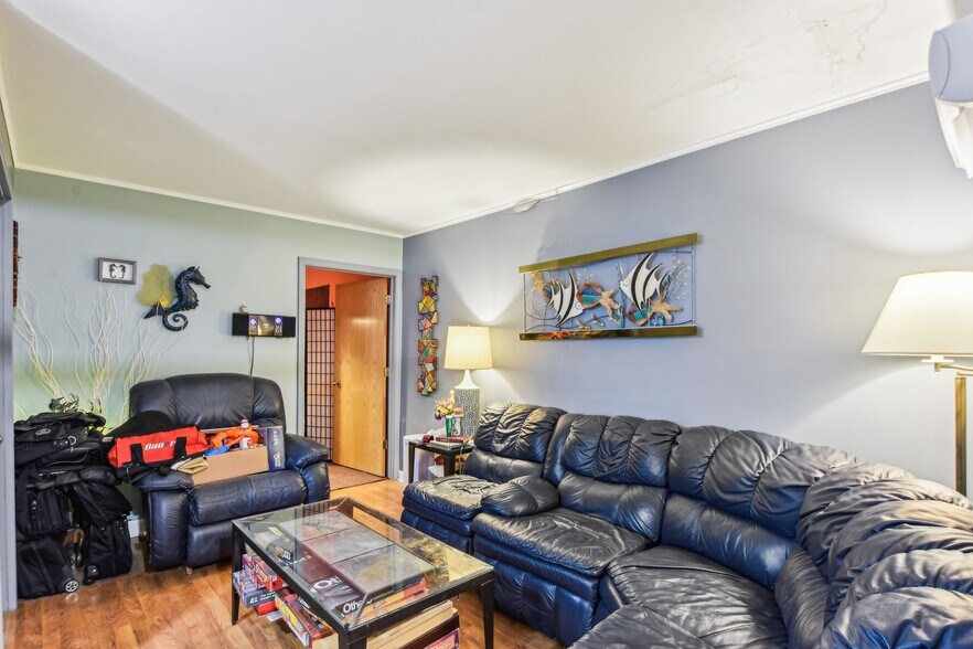 More Photos Of 4022 N Central Ave, Chicago Medical For Sale