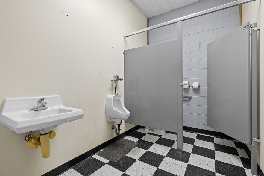 More Photos Of 8959 Career Ln, Harrison Light Distribution For Sale