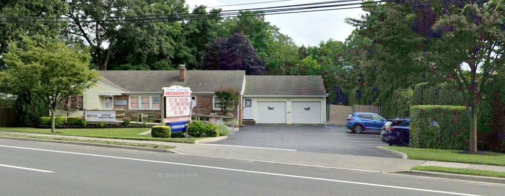 Primary Photo Of 530 Horseblock Rd, Farmingville Office For Sale