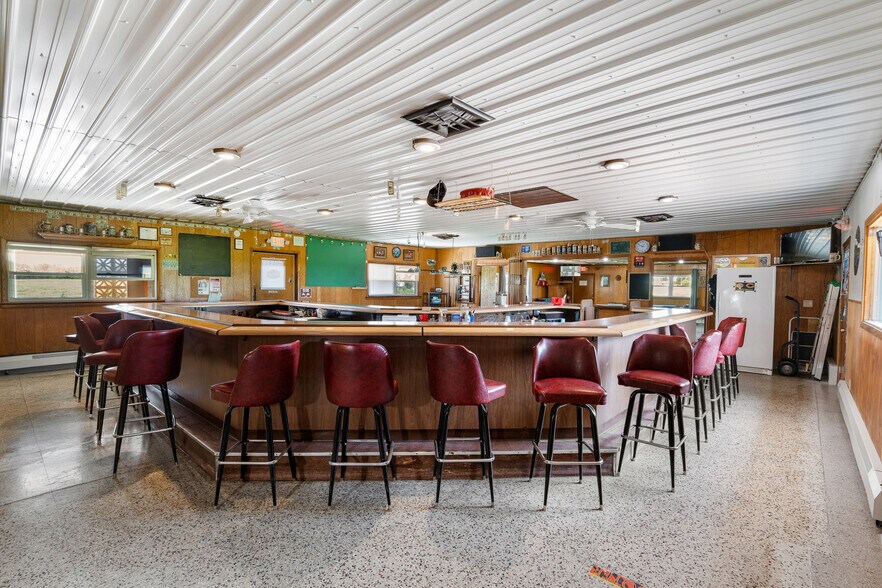 More Photos Of N2698 Highway 57, New Holstein Sports And Entertainment For Sale