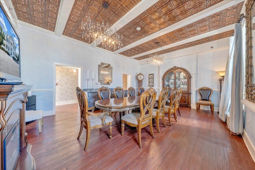 More Photos Of 812 E Main St, Bedford Lodge Meeting Hall For Sale