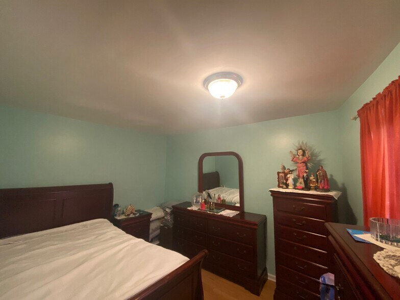 More Photos Of 6-8 Broadway, Haverstraw Storefront Retail Office For Sale