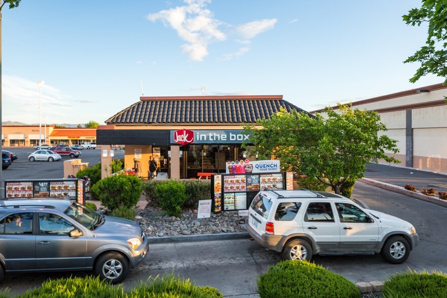 More Photos Of 2125 Oddie Blvd, Sparks Unknown For Lease