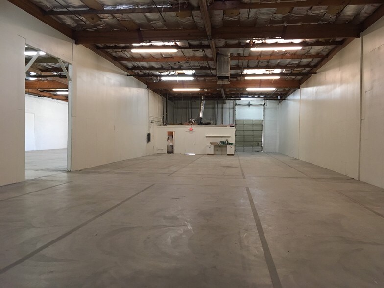 More Photos Of 3550 W Clarendon Ave, Phoenix Warehouse For Lease