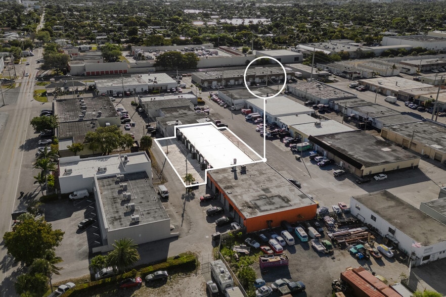 More Photos Of 1036 NE 44th Pl, Oakland Park Warehouse For Sale