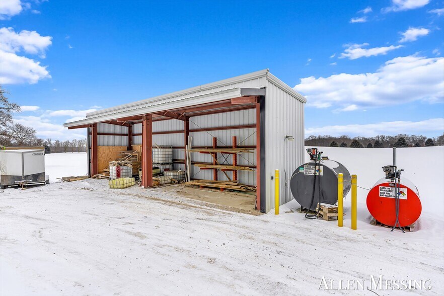 More Photos Of 1447 Kelsey Hwy, Ionia Flex For Sale