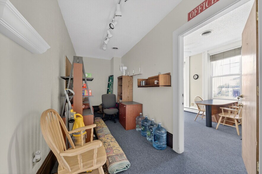 More Photos Of 446 County St, New Bedford Office For Sale