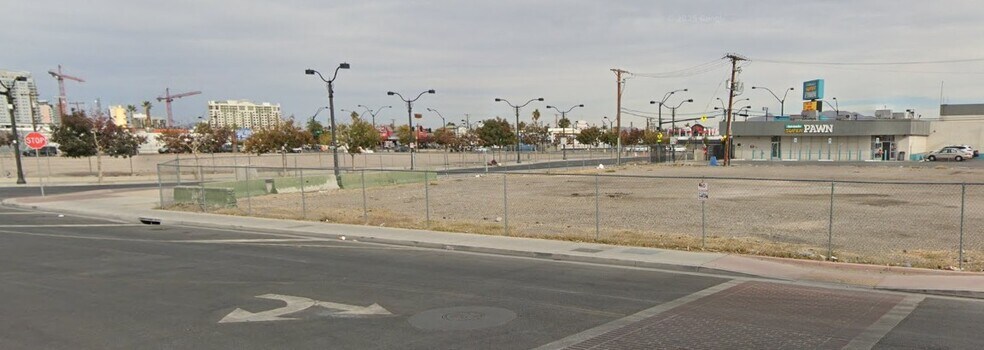 More Photos Of 90 W Oakey Blvd, Las Vegas Land For Sale